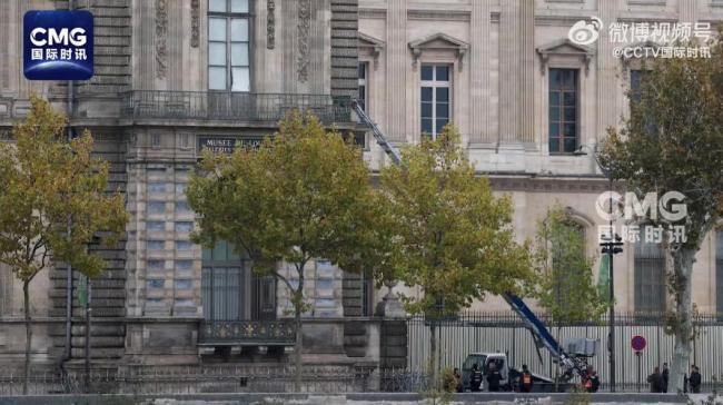 中国搭客亲历卢浮宫被劫事件:大个子保安驱赶搭客高歌快跑