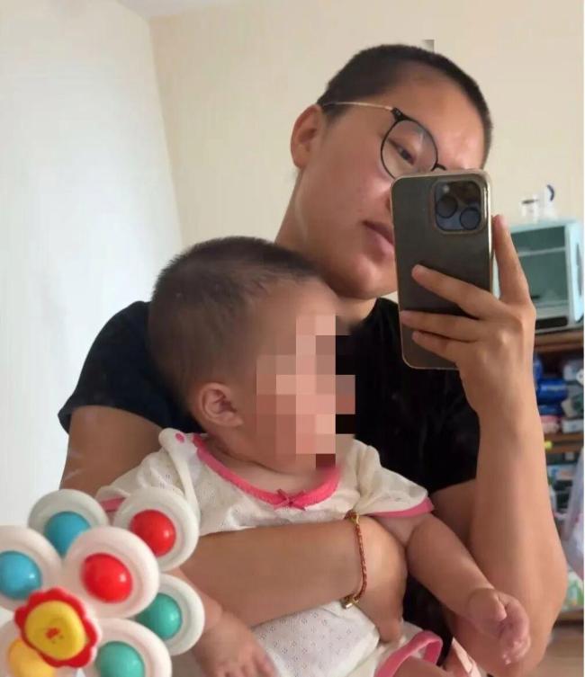 被前夫传播裸照后！