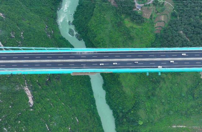 时政微观察丨以宏伟蓝图引领高质量发展