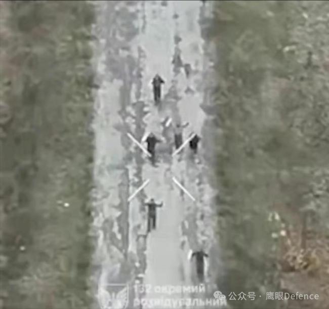 乌克兰一幼儿园遭袭瞬间画面曝光 无辜平民再受伤害