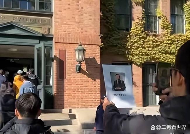 杨振宁先生遗体告别仪式今日举行 缅怀一代科学巨匠