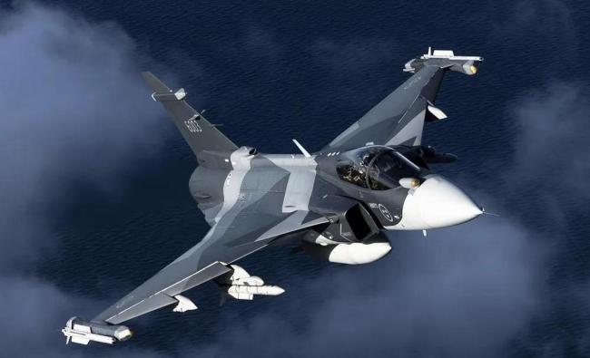 乌克兰为何选择采购150架鹰狮战机 性能与成本优势显著