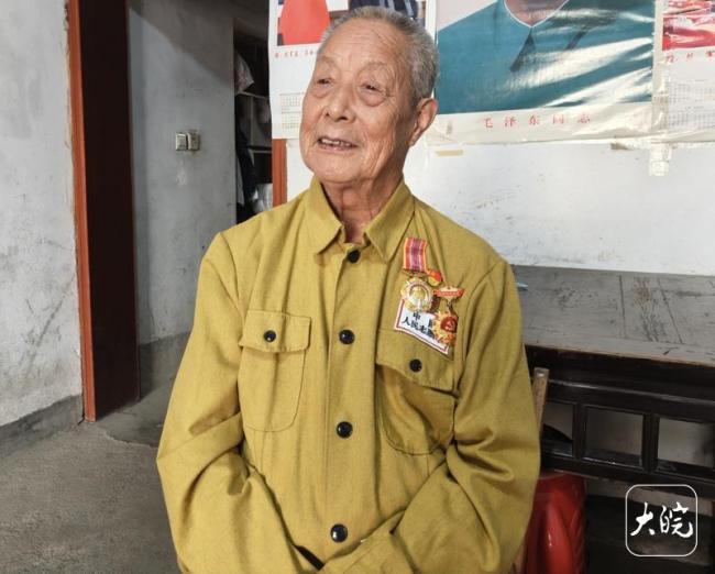 93岁抗美援朝老兵回忆战争往事