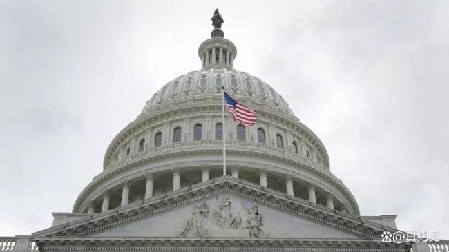 特朗普的关税“套路”曝光 胡萝卜加大棒策略再现