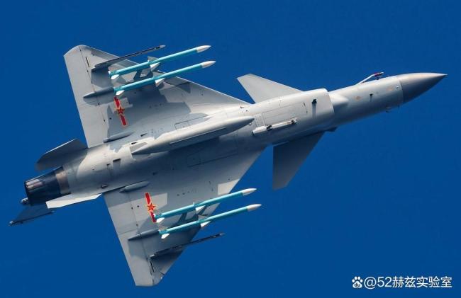 外媒:中国空军现役战机数量超美国 空中力量新时代来临