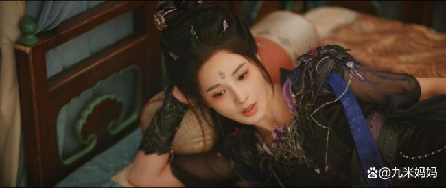 彭小苒本人看了都得愣两秒 《暗河传》魅惑全场