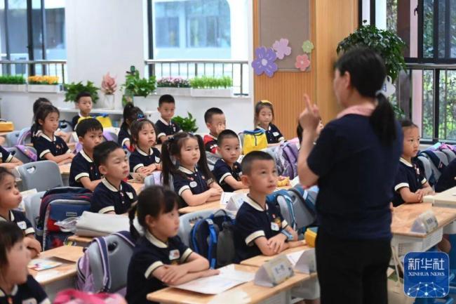 孩子们满嘴“包的”“666”该怎么办 引导文明优美的表达