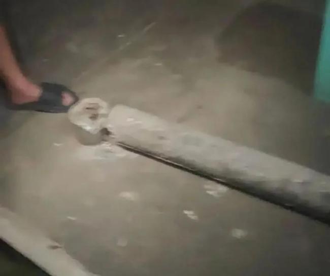 官方通报女童被断裂水泥杆砸中身亡 调查与安抚并行