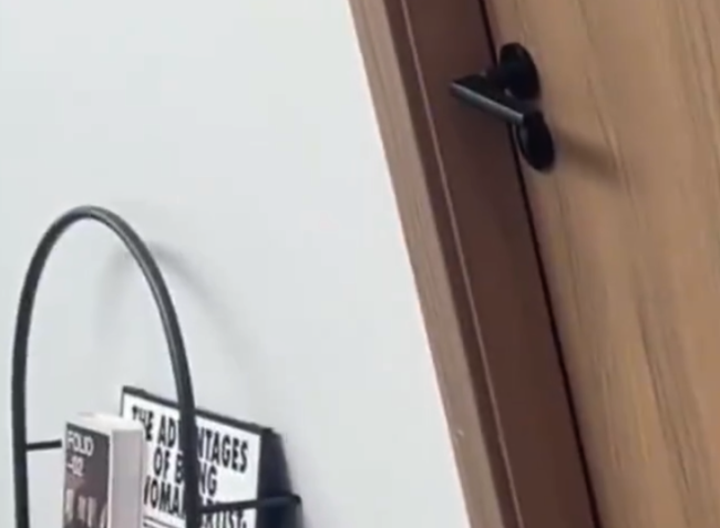 女孩面试因无相关经验被拒当场讨说法：简历都没看吗？不合适干嘛叫我来面试？