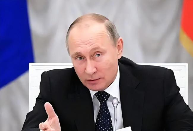 血战红军城：乌军突围10次全失败 俄军围点打援计谋得逞