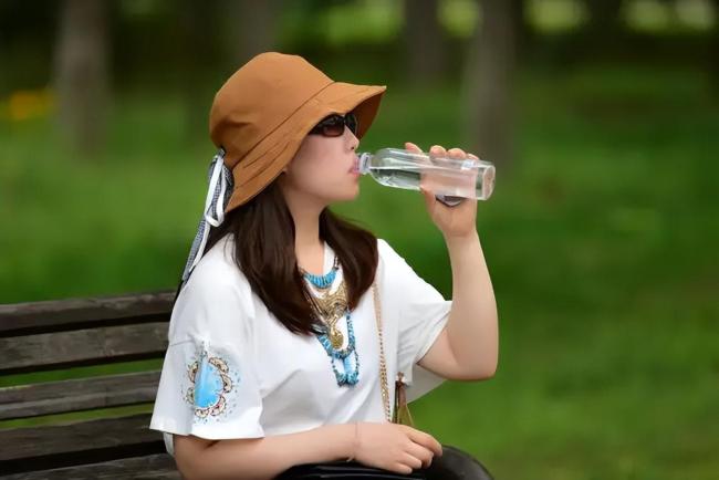 抓住一天中“养生黄金期”!这三个时间点做好3件事,避开3个坑!