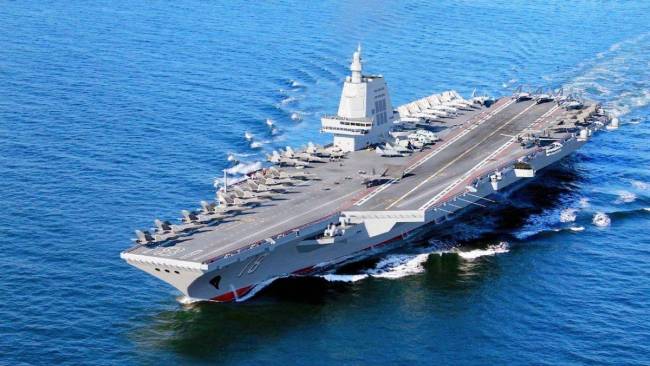 福建舰舷号已刷 或将正式服役 战力形成指日可待