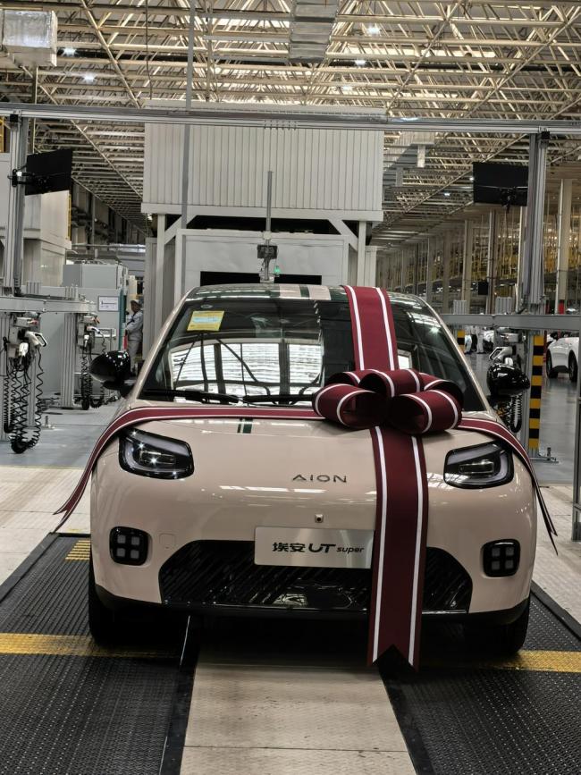 刘强东全力杀入汽车生态