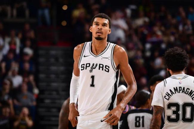 5连胜!东契奇32分文班低迷 湖东说念主擒马刺 东契奇赛季首个三双