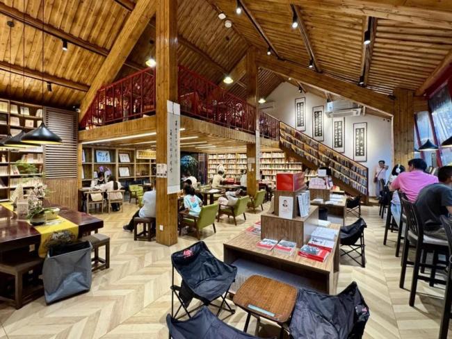 给年轻人走进胡同找个理由