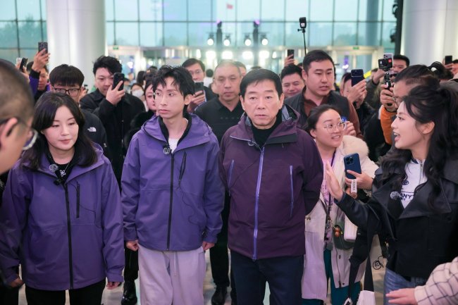 魏建军为梦泪解锁“新装备”