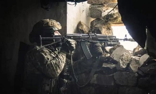 泽连斯基亲临红军城前线有几个目的 提振士气与国际支持