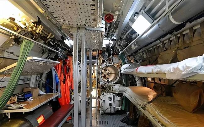 福建舰上被子怎么不叠豆腐块 提升实战能力的选择