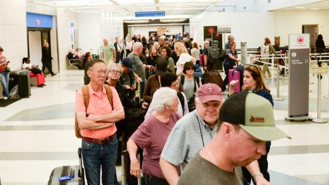 美国政府停摆 特朗普享乐被痛批