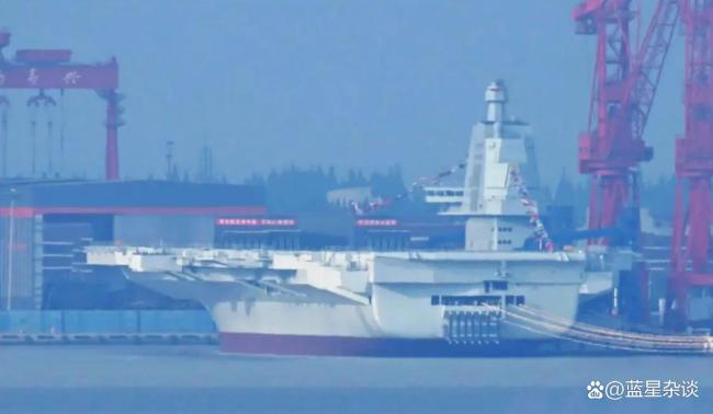 从下水到入列 重温福建舰一个个首次 七年磨一剑