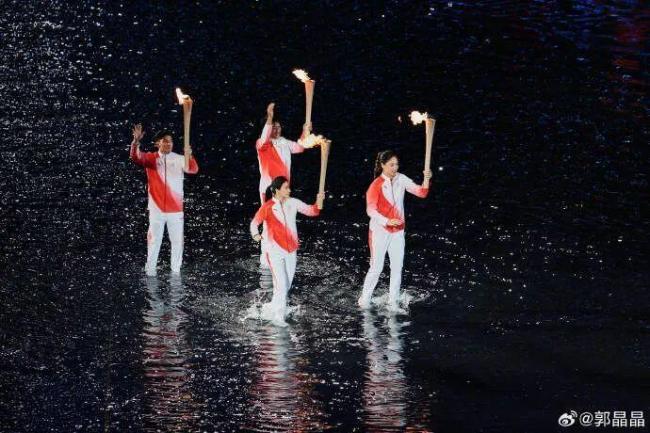 郭晶晶谈担任十五运会开幕式火炬手 荣耀与感动交织
