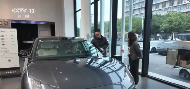 新能源车市场迎消费高峰 政策调整促销量激增