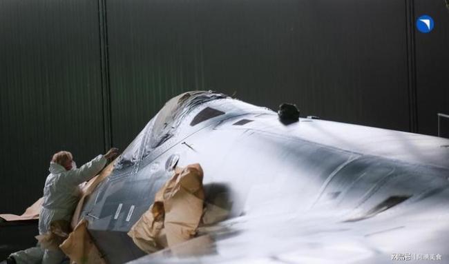 苏57内置弹仓曝光 战机垂直飞入云霄 回应北约威胁