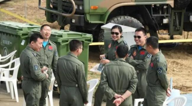 空军微电影说有新家伙 藏着大信号