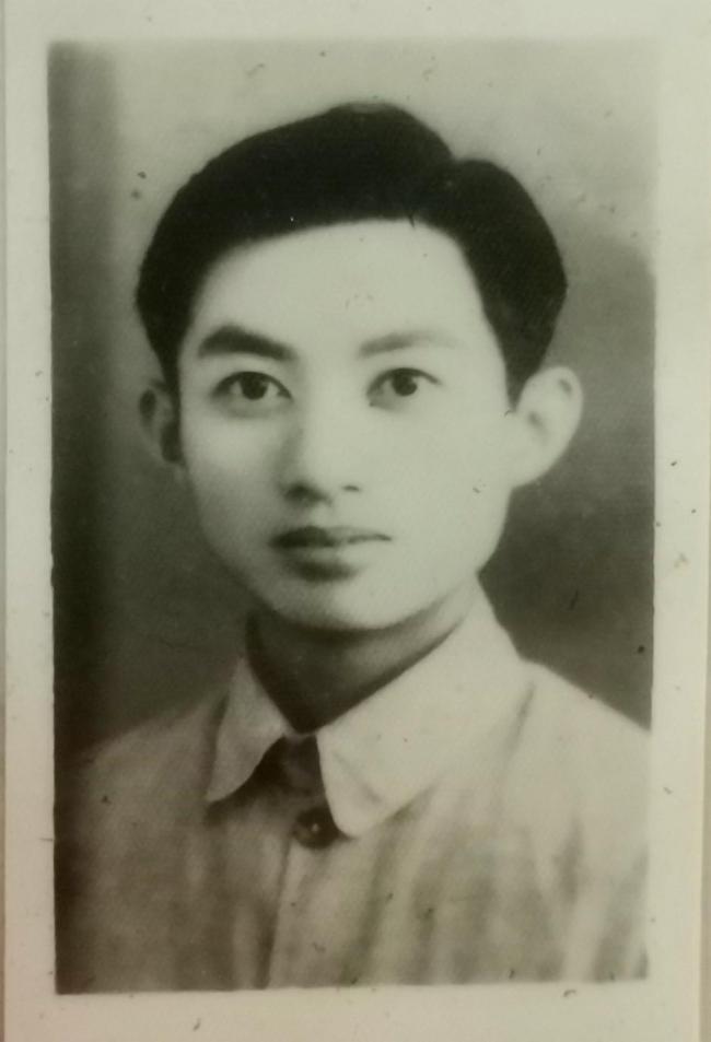 “吴石式”烈士吴作枢，牢房中手抄《歌唱祖国》