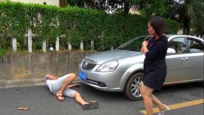 目击者还原张颂文街头救人全过程 善举暖人心