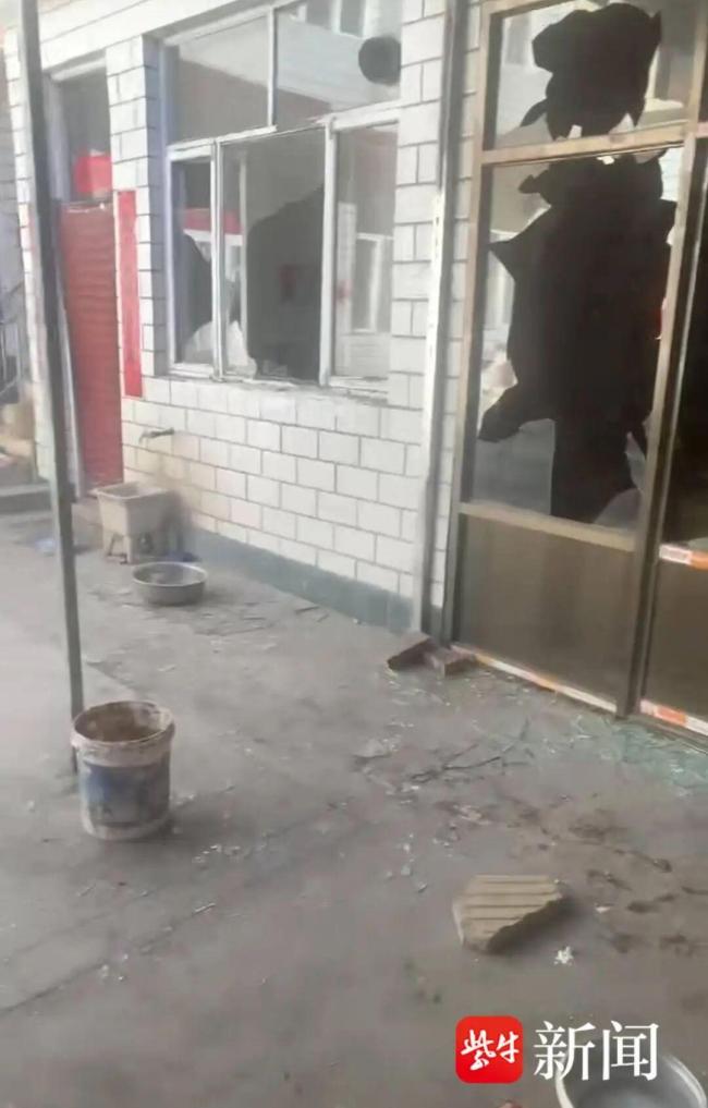 狗主人踹门被反杀案今日开庭 正当防卫争议焦点