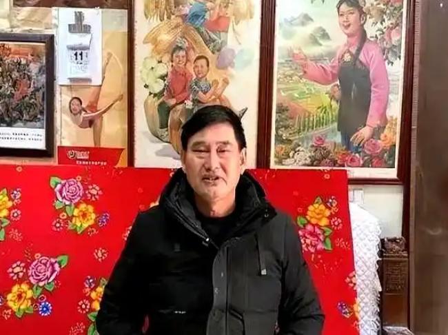 大衣哥回应女儿已订婚 低调婚礼显真情