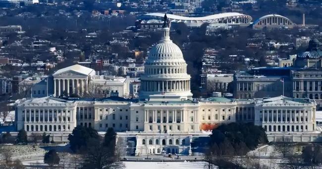 美政府关门43天后 暂时休战