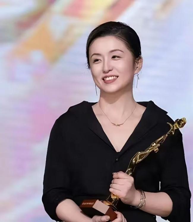 蓝底白字后，古二再曝两段录音，王家卫“跌落神坛” 繁花落尽皆过客