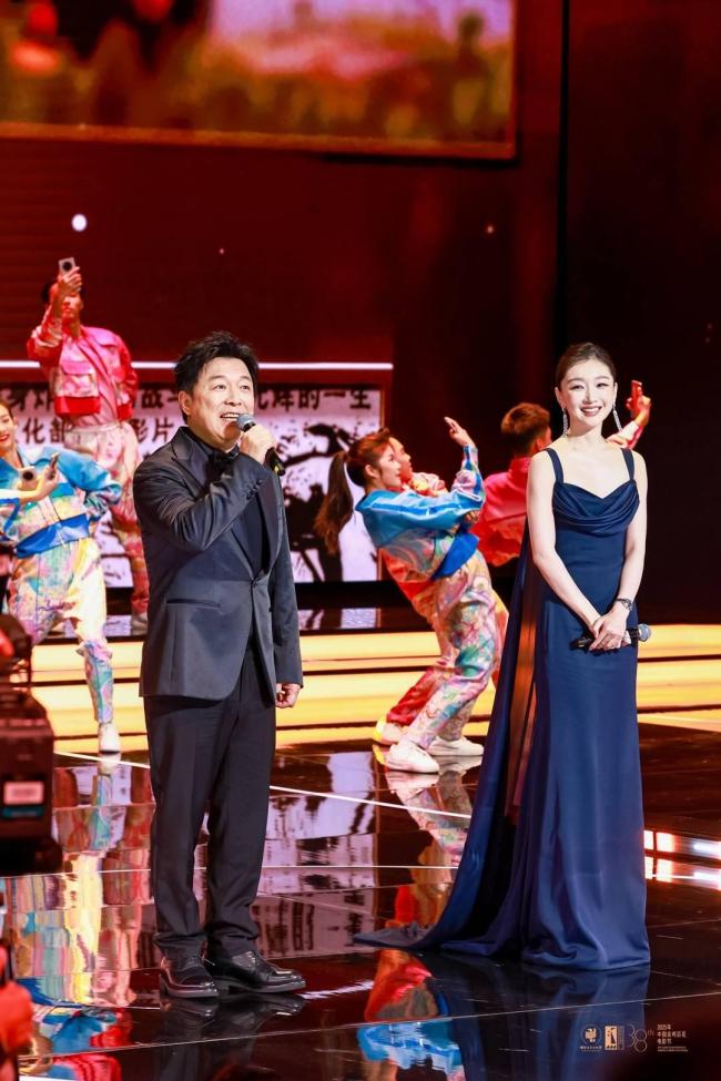 2025金鸡奖提名者表彰仪式 星光熠熠开幕夜