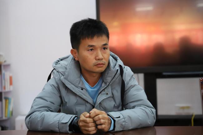 广东网球教练走失33年返回贵州认亲！