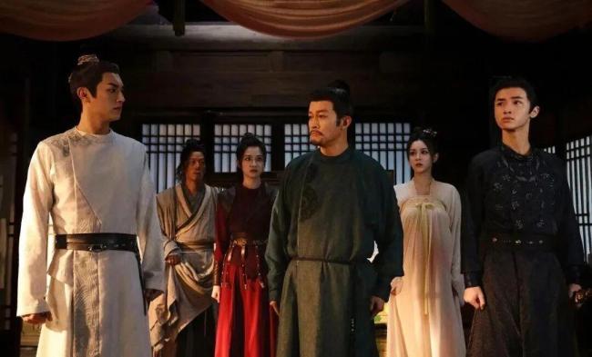 媒体:“唐诡宇宙”初成 长短剧联动模式发扬光大