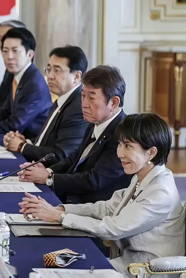 牛弹琴：高市早苗至少犯下“七宗罪” 严重后果正在显现