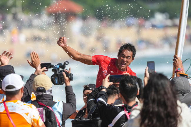 奥运冲浪名将杨思琪全运会摘金 展现统治级表现