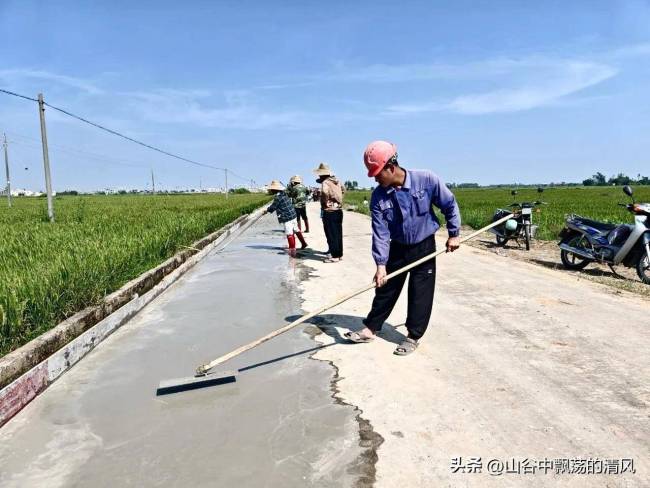 湛江跳水冠军王伟莹回乡 英雄凯旋荣光照耀