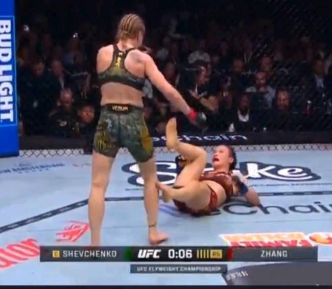 UFC官方称张伟丽无需抱歉已创造历史 勇者无畏