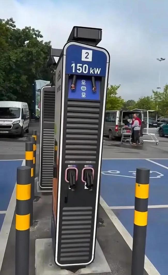 西方为何造谣中国能让汽车集体熄火 无稽之谈背后的真相