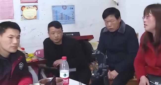 男子打赏主播19万感觉对不起父母 借贷追梦终成空