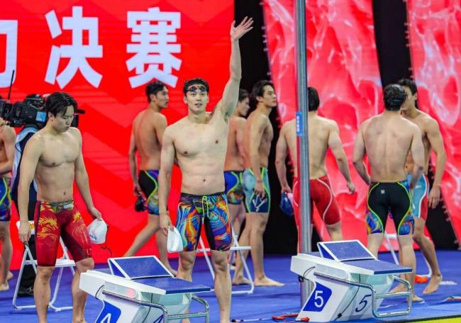 全运会游泳赛场的江湖与传承 新老交替激流勇进