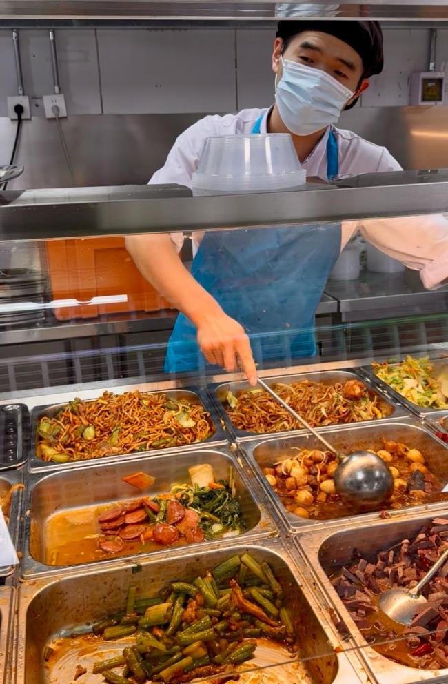 “10元20元能吃饱”，北京还有这些 机关食堂开放受热捧