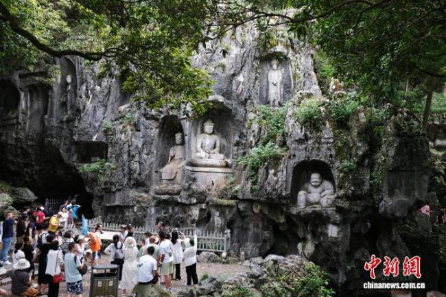 评论员：灵隐寺免门票还景于民