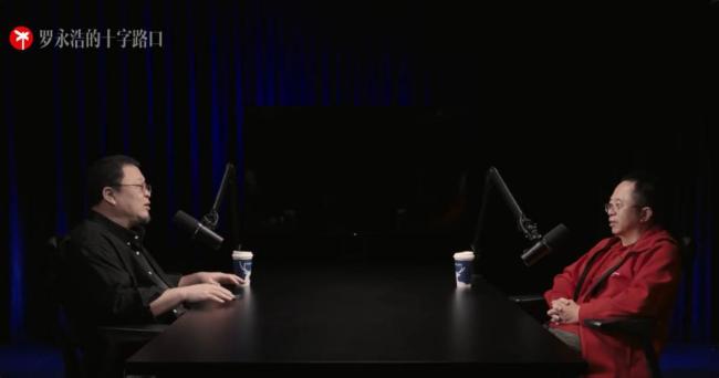 周鸿祎谈AI的长期价值 从颠覆到共生