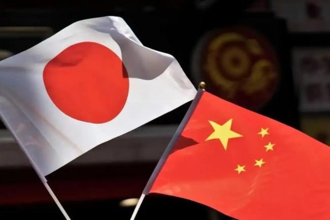 突发特讯！日本通告全球：中方对高市早苗言论“反应过度”，外交部回应，罕见措辞引爆国际舆论