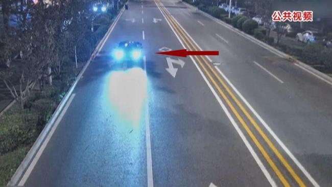 北京深夜街头惊现兰博基尼炸街 未成年人闹剧扰民