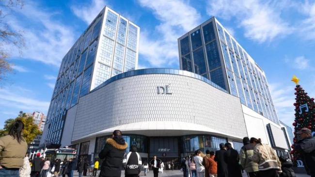 庞东来年薪50万元招聘翻译。门槛高引发热议